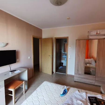 Большой Апартамент В Большом Комплексе Apartment